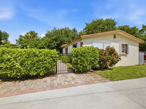 4626 Schall Rd, West Palm Beach, FL, 33417-3046 | Card Image