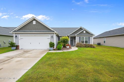 206 Craftsman Dr, New Bern, NC, 28562-2307 | Card Image