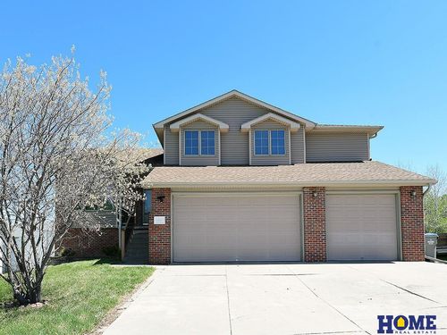 1520 Moreland Ct, Lincoln, NE, 68521-5682 | Card Image