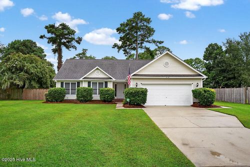 310 Oakland Dr, Wilmington, NC, 28405-3828 | Card Image
