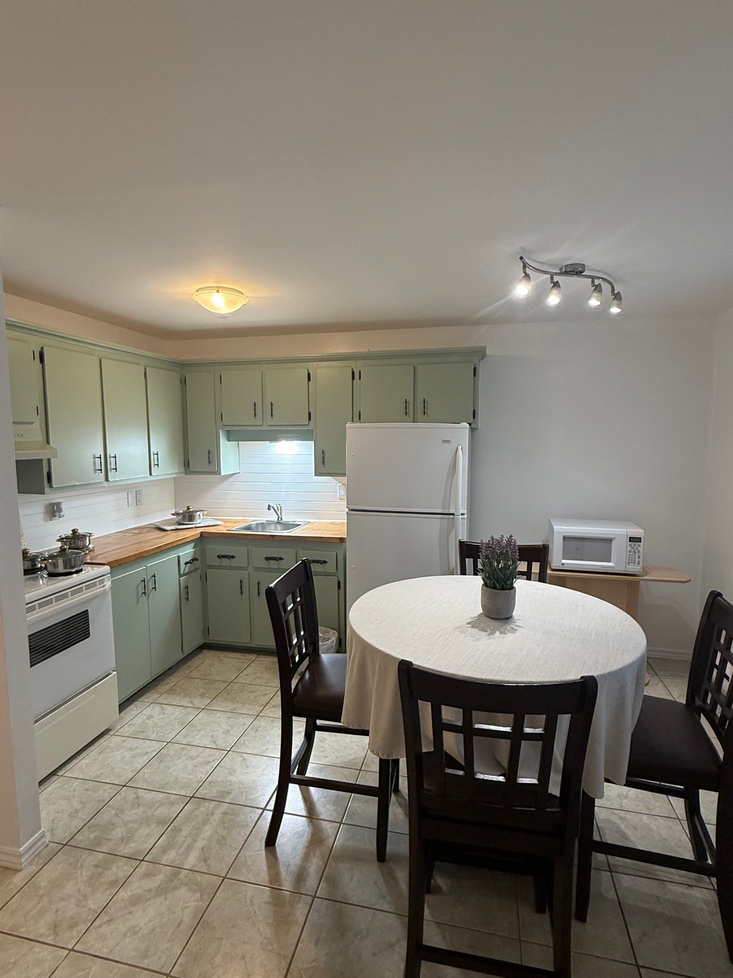 Residential Lease in Québec (La Haute-Saint-Charles) 5