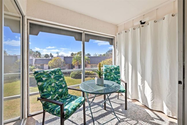 716 Cordova Grn, Condo with 2 bedrooms, 2 bathrooms and null parking in SEMINOLE FL | Image 17
