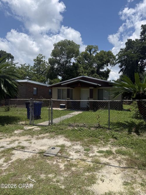 813 E 12th Court, PANAMA CITY, FL, 32401 | Card Image