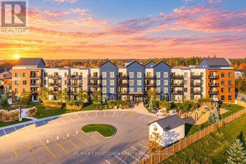 105-54 Koda St, Barrie, ON, L9J0J6 | Card Image