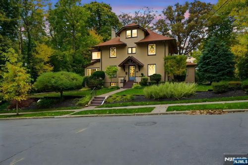 238 Rutgers Pl, Nutley, NJ, 07110-1838 | Card Image