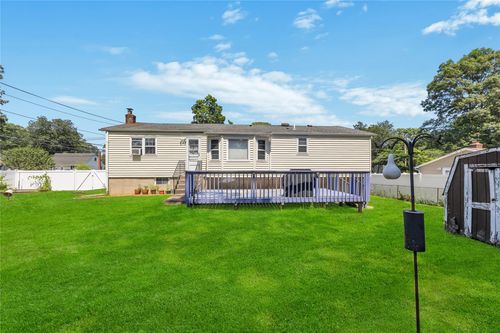 30 Somerset St, Centereach, NY, 11720-4136 | Card Image