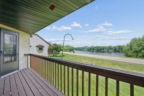 550-660 Riverview Dr, Monticello, MN, 55362-8750 | Card Image