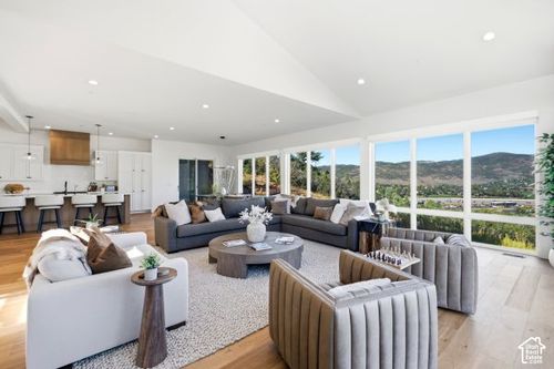 205-4388 W Discovery Way, Park City, UT, 84098-1398 | Card Image