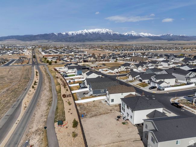 Bird's eye view featuring a residential view and a mountain view | Image 36
