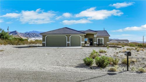 2181 Washoe Ave, Pahrump, NV, 89048-4860 | Card Image