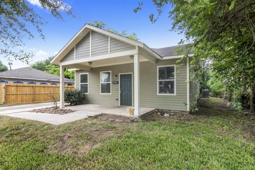 3618 Rockingham St, Houston, TX, 77051-3231 | Card Image