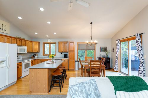 2363 Brooks Ave, Red Wing, MN, 55066-3971 | Card Image