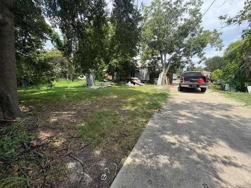 1203 Firnat St, Houston, TX, 77022-2319 | Card Image