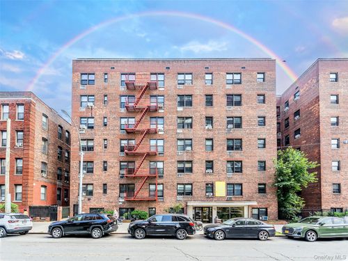 5k-143-40 Roosevelt Avenue, New York, NY, 11354 | Card Image
