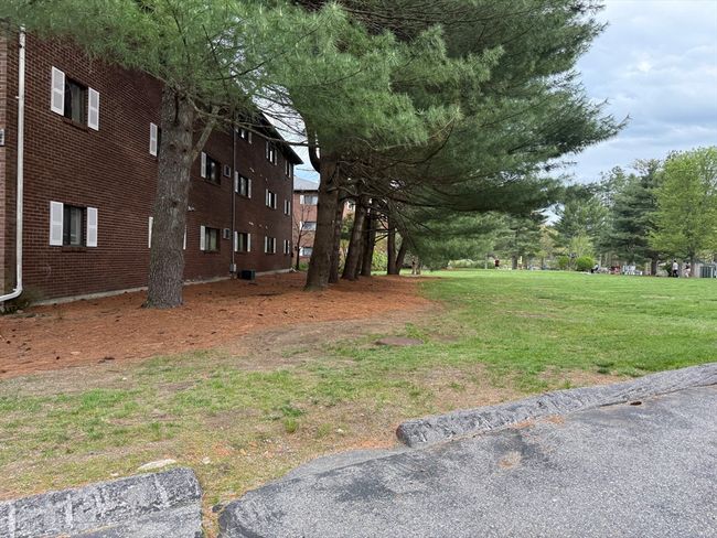 APT-21B - 284 Codman Hill Rd, Condo with 2 bedrooms, 1 bathrooms and 2 parking in Boxborough MA | Image 20