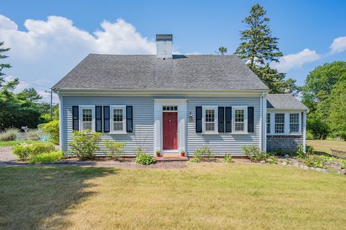 221 Church St, Harwich, MA, 02645-2111 | Card Image