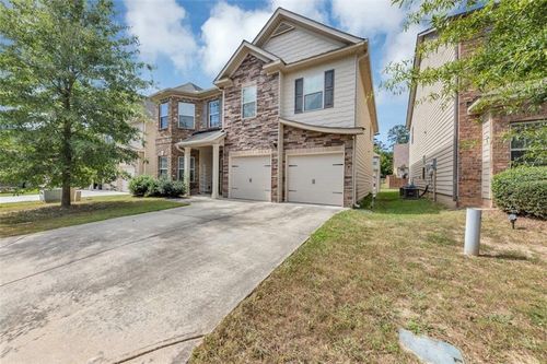 7801 Flyaway Rd, Fairburn, GA, 30213-3506 | Card Image