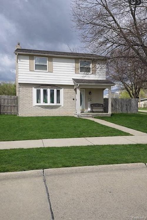 29293 Marshall St, Southfield, MI, 48076-5841 | Card Image