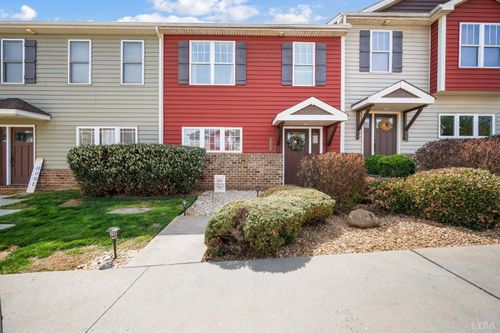 1070 Commonwealth Circle, Forest, VA, 24551 | Card Image