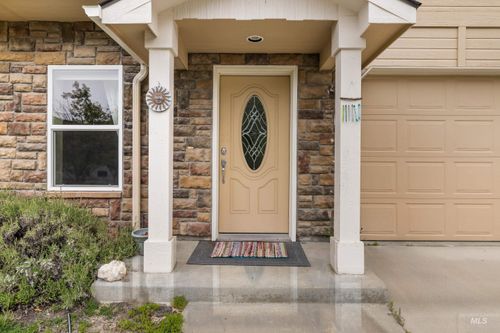 5873 N Collister Dr, Boise, ID, 83703-3829 | Card Image