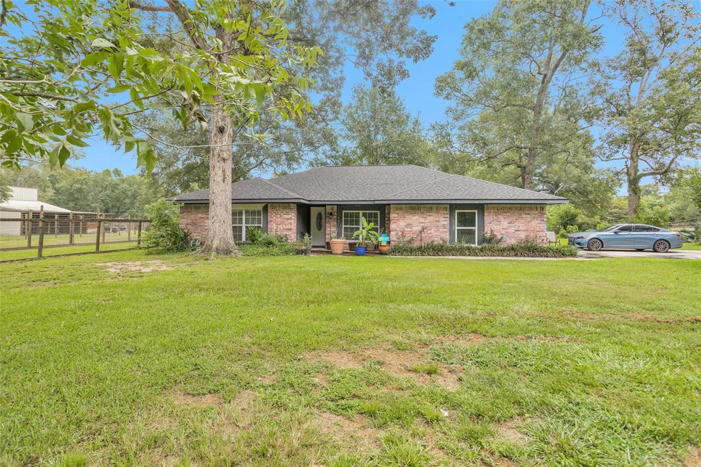 Gardenia Ln, New Caney, TX 77357