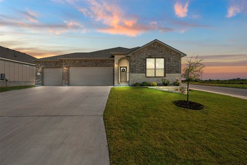2042 Yarrelton Dr, Temple, TX, 76502-2981 | Card Image
