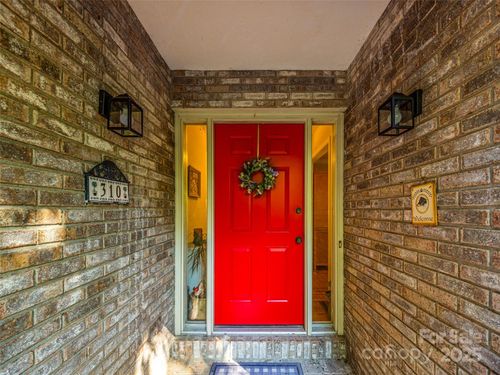 310 Claremont Dr, Flat Rock, NC, 28731-8509 | Card Image