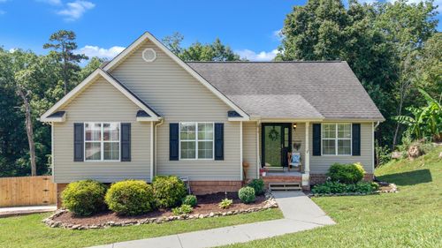 6452 White Tail Dr, Ooltewah, TN, 37363-5815 | Card Image