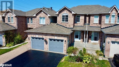 8 Wildwood Trail, Barrie, ON, L4N8K1 | Card Image