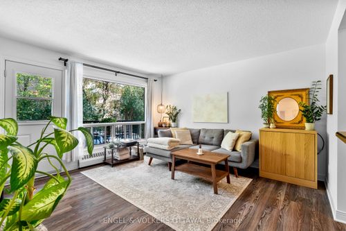 11-270 Beechwood Avenue, Vanier and Kingsview Park, ON, K1L8A6 | Card Image