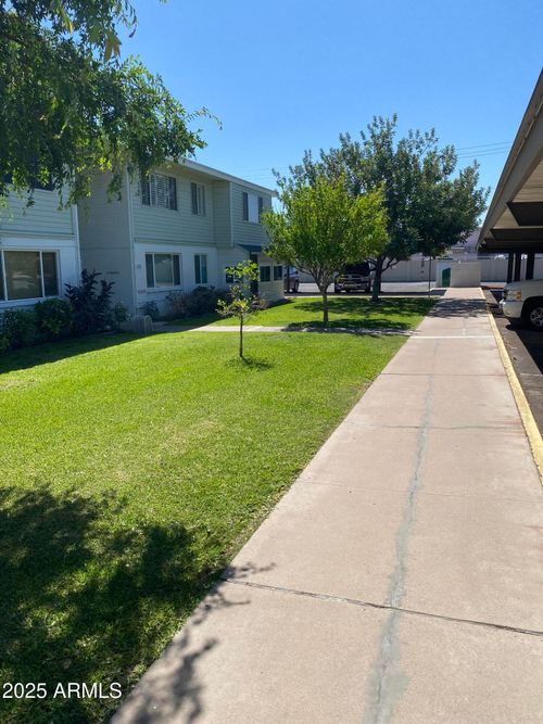 d-115-2569 W Berridge Ln, Phoenix, AZ, 85017-2211 | Card Image