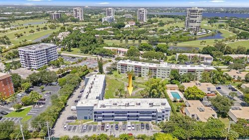 105-1630 Embassy Dr, West Palm Beach, FL, 33401-1911 | Card Image