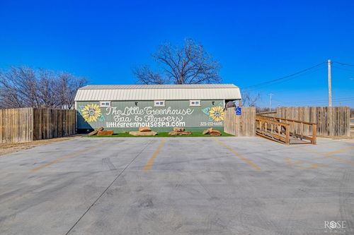 2 W Avenue Q, San Angelo, TX, 76903-9037 | Card Image