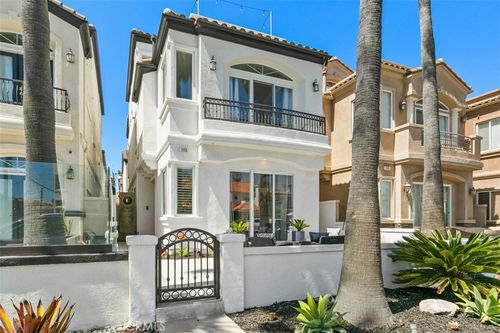 113 18th St, Huntington Beach, CA, 92648 | Card Image