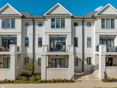 45 Thruston St, Greenville, SC, 29605-3868 | Card Image