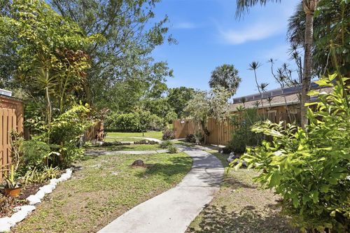 1-500 N Jefferson Ave, SARASOTA, FL, 34237-5111 | Card Image