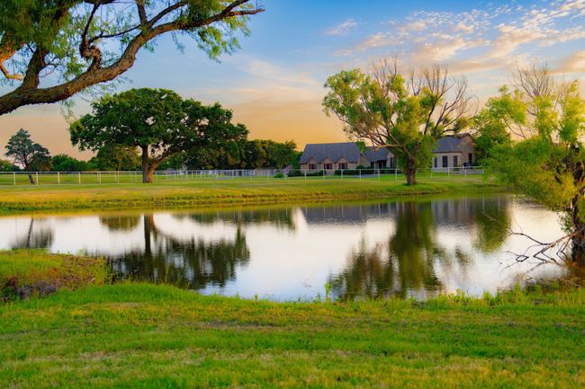 7583 Mountain View Rd, Home with 4 bedrooms, 4 bathrooms and null parking in Aubrey TX | Image 38