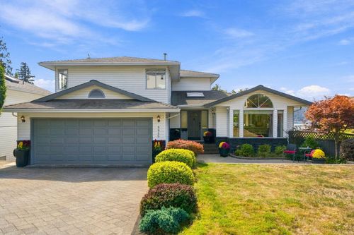 3950 Sparrow Lane, North Vancouver, BC, V7G2M8 | Card Image