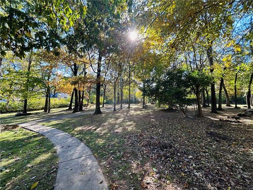 2072 N Kantz Lane, Fayetteville, AR, 72703 | Card Image