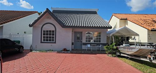 8881 Nw 108th Ln, Hialeah Gardens, FL, 33018-4524 | Card Image