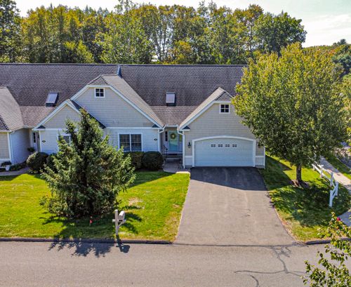 31-31 Hunt Glen Dr, Granby, CT, 06035-2634 | Card Image