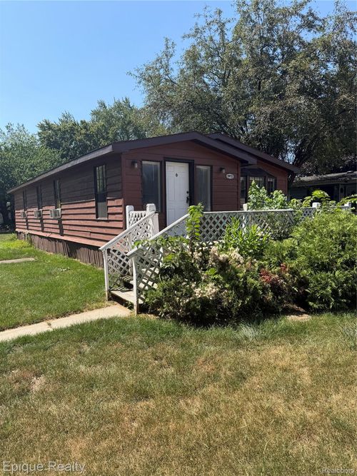 5972 Vernon St, Van Buren Township, MI, 48111-5025 | Card Image