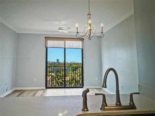 812a-1919 Van Buren St, Hollywood, FL, 33020-7817 | Card Image