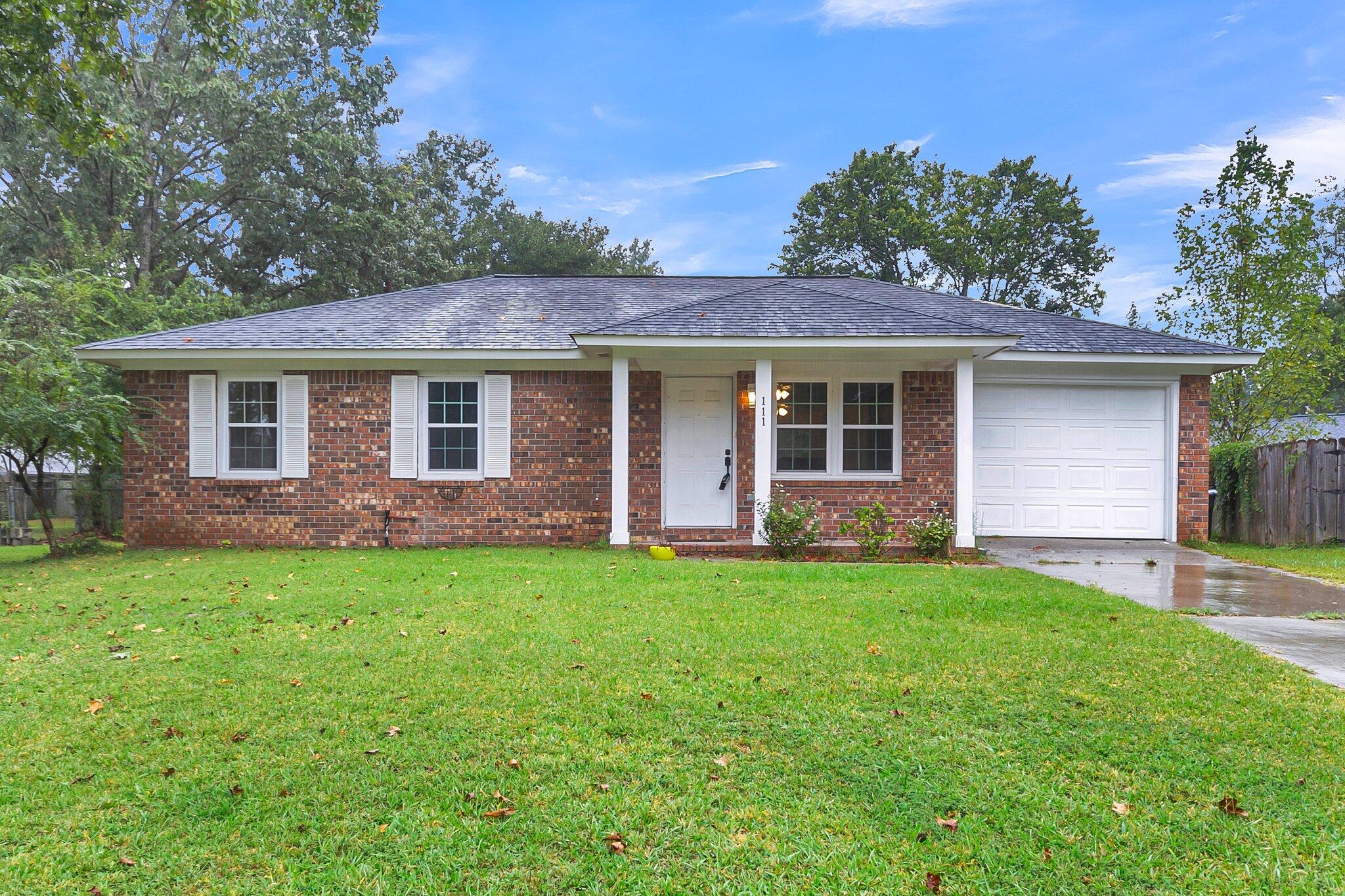 Duncan Ct, Summerville, SC 29486