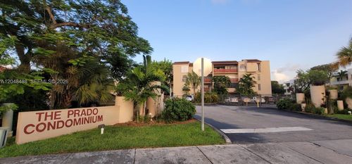 4a-10641 Sw 108th Ave, Miami, FL, 33176-8120 | Card Image