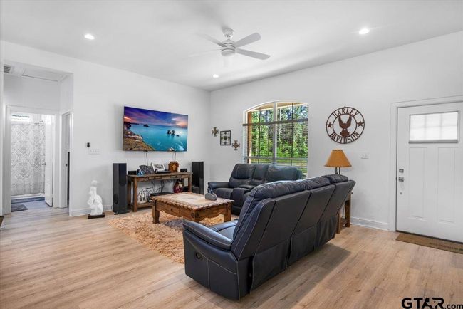 193 County Road 3524, House other with 3 bedrooms, 2 bathrooms and null parking in Bullard TX | Image 9