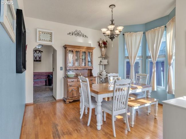 423 E Main St, House other with 5 bedrooms, 3 bathrooms and null parking in Carlton OR | Image 5