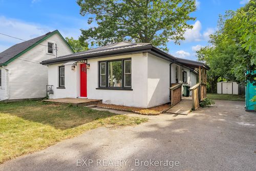 30 Leonard Ave, Trenton, ON, K8V2R4 | Card Image