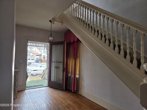 1804 N Main Ave, Scranton, PA, 18508-1945 | Card Image