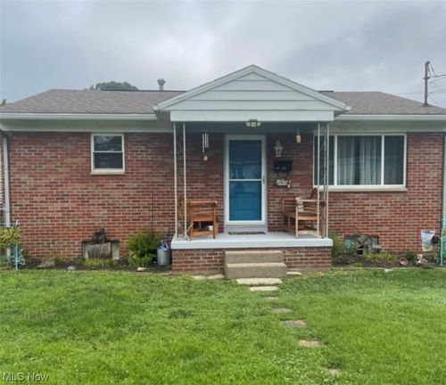 215 Grant Street, St Marys, WV, 26170 | Card Image